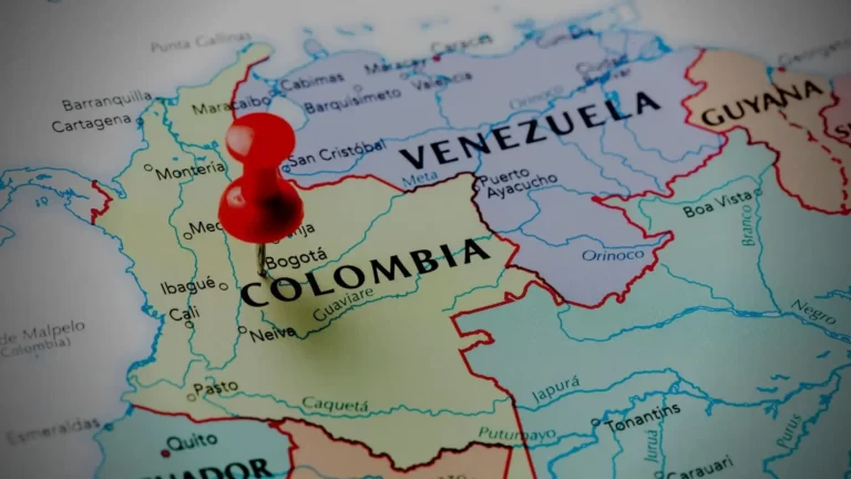 LAS MEJORES RUTAS PARA ANDAR EN MOTO EN COLOMBIA: AVENTURAS Y PAISAJES INOLVIDABLES